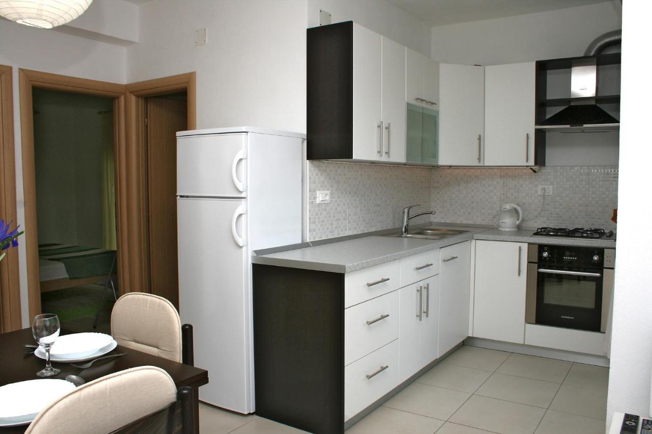 Apartments With A Parking Space Bilo, Primosten - 12870 Primošten Exterior foto
